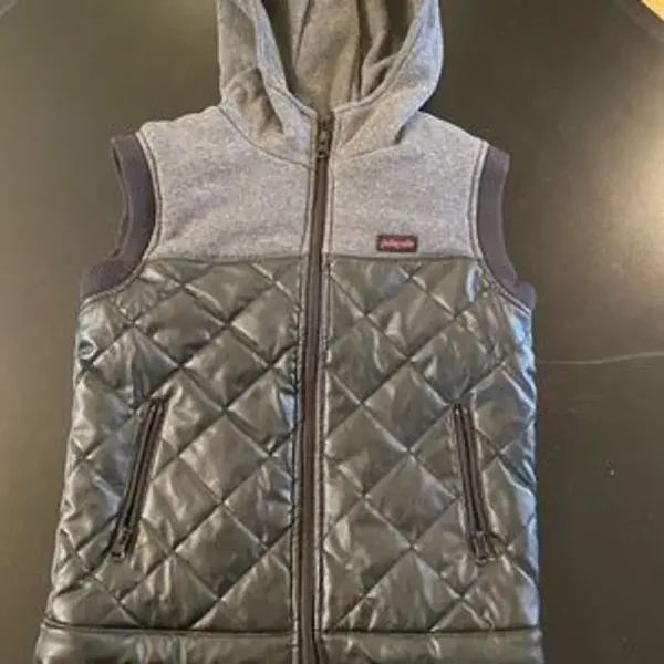 Pelle Pelle Gray Hooded Vest, pellepelle.us